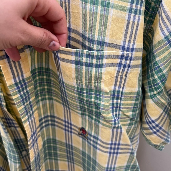 Tommy Hilfiger Men Button Down Plaid Shirt | Large - Picture 6 of 8